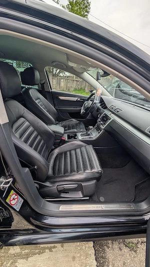 Volkswagen Passat B7 Highline 1.4 tsi benzina 122cp Euro 5 Automata Dsg Xenon, Piele, Keyless - imagine 10