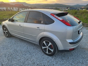 Ford focus on an 2005 - imagine 4
