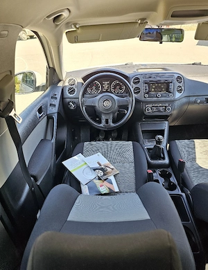 VW Tiguan 1.4TSI 4Motion Navigatie DubluClima SenzoriParcare CamerăMarșarier Bluethoot Euro5  - imagine 9