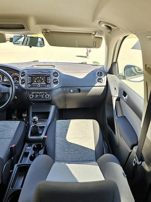 VW Tiguan 1.4TSI 4Motion Navigatie DubluClima SenzoriParcare CamerăMarșarier Bluethoot Euro5  - imagine 10