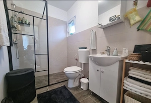 Casa Sarata, jud. Bacau - imagine 8