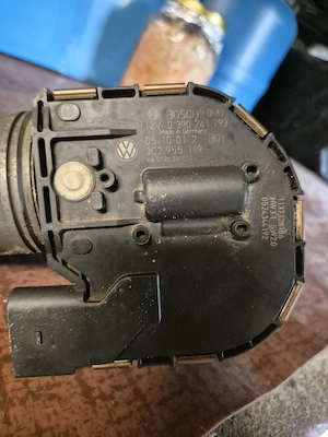 Motoraș de ștergător față vw - imagine 3