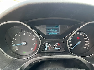 Ford Focus 1.0 EcoBoost - imagine 5