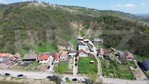 Casă de vânzare Vințu de Jos – 4 camere, teren intravilan 4.700 mp, renovată, mo - imagine 2