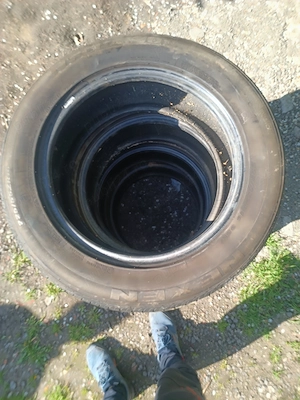 Vând caucicuri - imagine 2