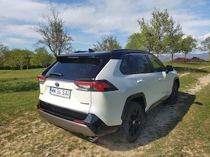 Toyota RAV4 hybrid bi-tone  - imagine 3
