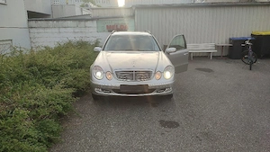 Mercedes Benz E benzina - imagine 2