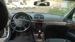 Mercedes Benz E benzina - imagine 3