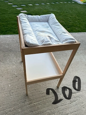 Vând masă de înfășat 