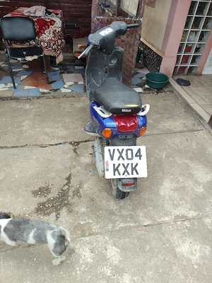 vând 2 scutere - imagine 5