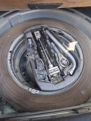    Vand Polo 6R Lounge,ediție aniversară, tehnologie bluemotion - imagine 10