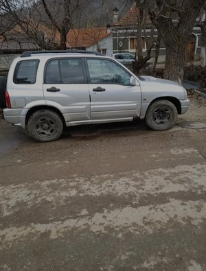 Vând Suzuki Vitara 
