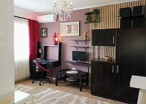 Garsoniera 22m  Titan, Postăvarul cu Bdul 1 Decembrie