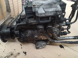 Pompa injectie Opel astra G 2.0 Dti 101 cp 2 mufe vp44 cod   - imagine 2