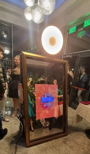 Vând Afacere la cheie oglinda foto