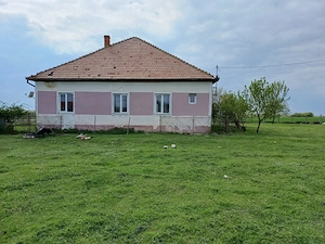 Vând casă comuna Pădureni,jud.Timis