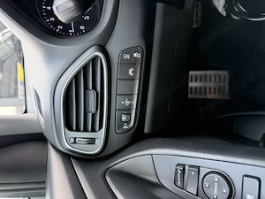 Hyundai i30, cutie automata, 80 000 km - imagine 5