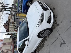 Hyundai i30, cutie automata, 80 000 km - imagine 2