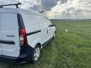 Vând Dacia Dokker 2017 înmatriculat TVA deductibil  - imagine 5