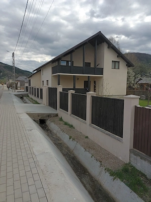 Vand casa în Viseu de Jos - imagine 6