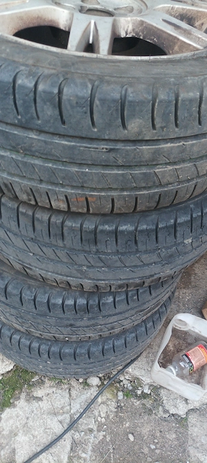 Am 4 cauciucuri vară R 15/195/55 cu genți aluminiu Seat Ibiza   - imagine 3