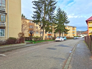 Vand apartament  2 camere - imagine 7