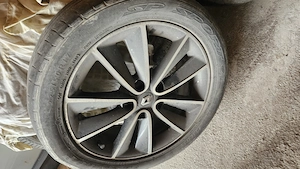Vând jante Renault