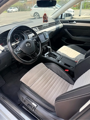 Volkswagen Passat 190CP Masaj Kamera Webasto Highline  - imagine 4