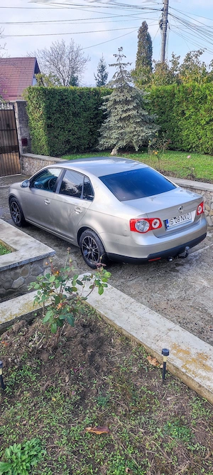 Vand Volkswagen jetta an de fabricatie 2008 - imagine 4