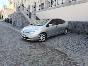 Toyota Prius 2  - imagine 2