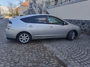 Toyota Prius 2  - imagine 6