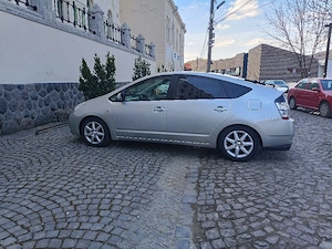 Toyota Prius 2  - imagine 5