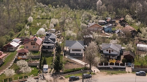 Casă Nouă 140mp Teren 1370mp Aproape de Grădiniță & Primărie - imagine 3