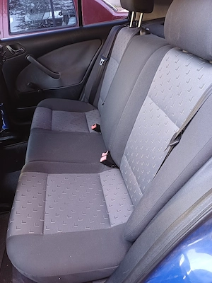 Skoda Octavia 1,6 Benzină 2200 Negociabil - imagine 9