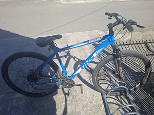 Bicicleta de vanzare