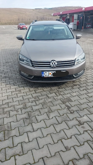 vând Volkswagen passat 
