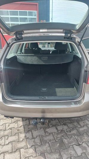 vând Volkswagen passat  - imagine 4