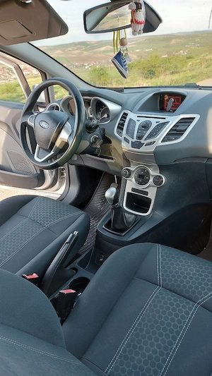 vand ford fiesta  - imagine 5