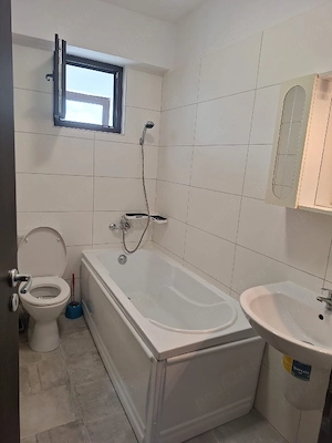 Închiriez apartament cu 2 camere suprafață 52 mp  - imagine 2