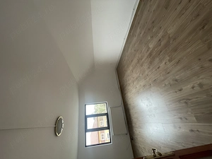 Buzesti(Farcasa), linga Biserica,casa 2 camere, baie, beci , anexe ,20 ari gradina ,pret 68.000 euro - imagine 4