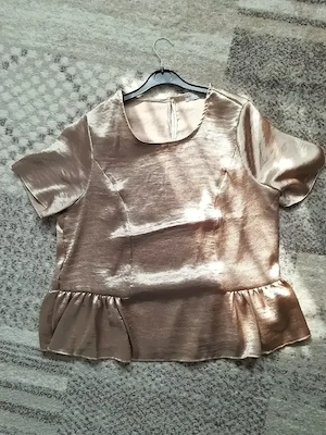 Bluză elegantă NOUA satinată champagne mărime M