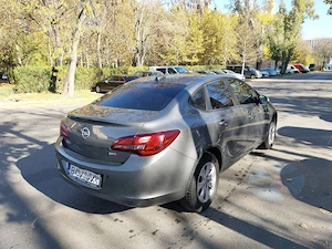 Opel Astra J 2017  - imagine 10