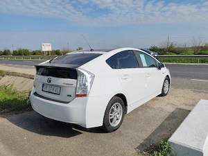 Toyota prius 3 hibrid  - imagine 2