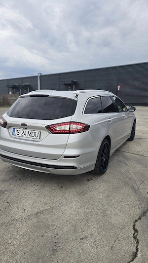 Vând Ford Mondeo mk5 - imagine 7