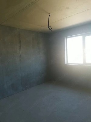 Vand apartament cu 3 camere in Bals - imagine 3