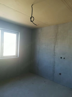 Vand apartament cu 3 camere in Bals - imagine 2