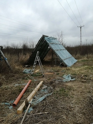 Vând cabanutaAfram 8m *4 m leagăn copii m.p.,29,5m*20 m deschidere la cale acces 60 mpLilieci Bacău  - imagine 5