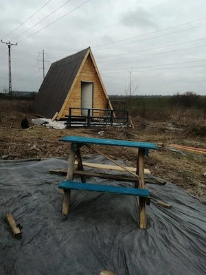 Vând cabanutaAfram 8m *4 m leagăn copii m.p.,29,5m*20 m deschidere la cale acces 60 mpLilieci Bacău  - imagine 3