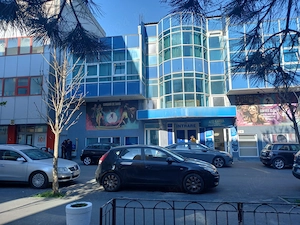 Vand cladire spatii comerciale si birouri in Constanta ! 1500E MP. - imagine 10