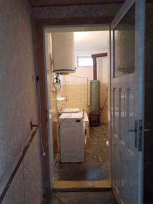 Proprietate în Nădlac: casă 5 camere + teren 892 mp + 1076 mp - imagine 7